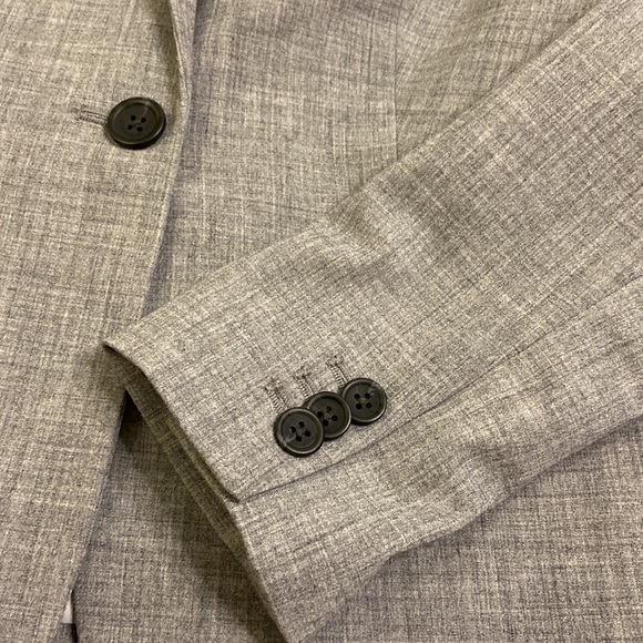Banana Republic- grey blazer - never worn - Picture 3 of 3